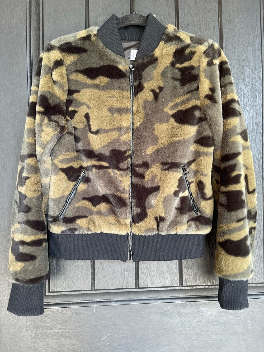 Peyton Jensen Faux Fur Camo Bomber Jacket Size Small